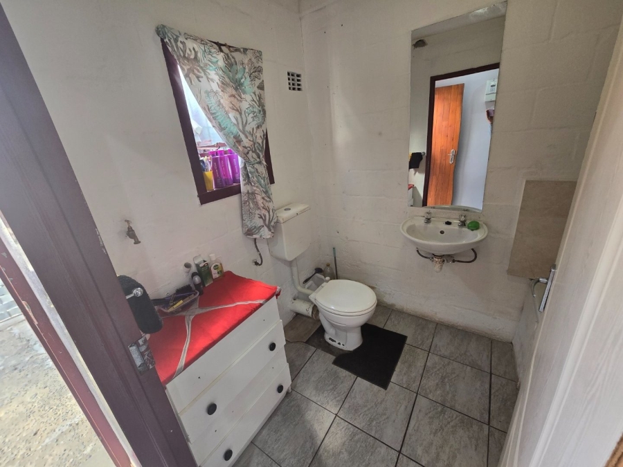 2 Bedroom Property for Sale in Pelican Park Western Cape